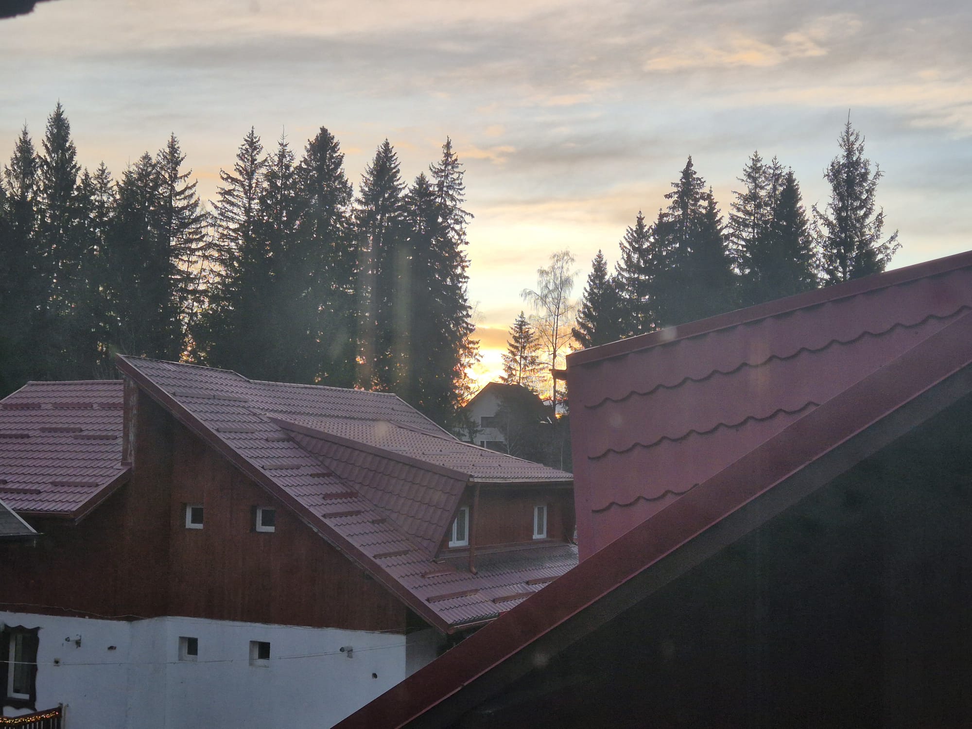 Comision 0 - Apartament în vilă, spațios, priveliște spre cabana Postăvaru - foto 3