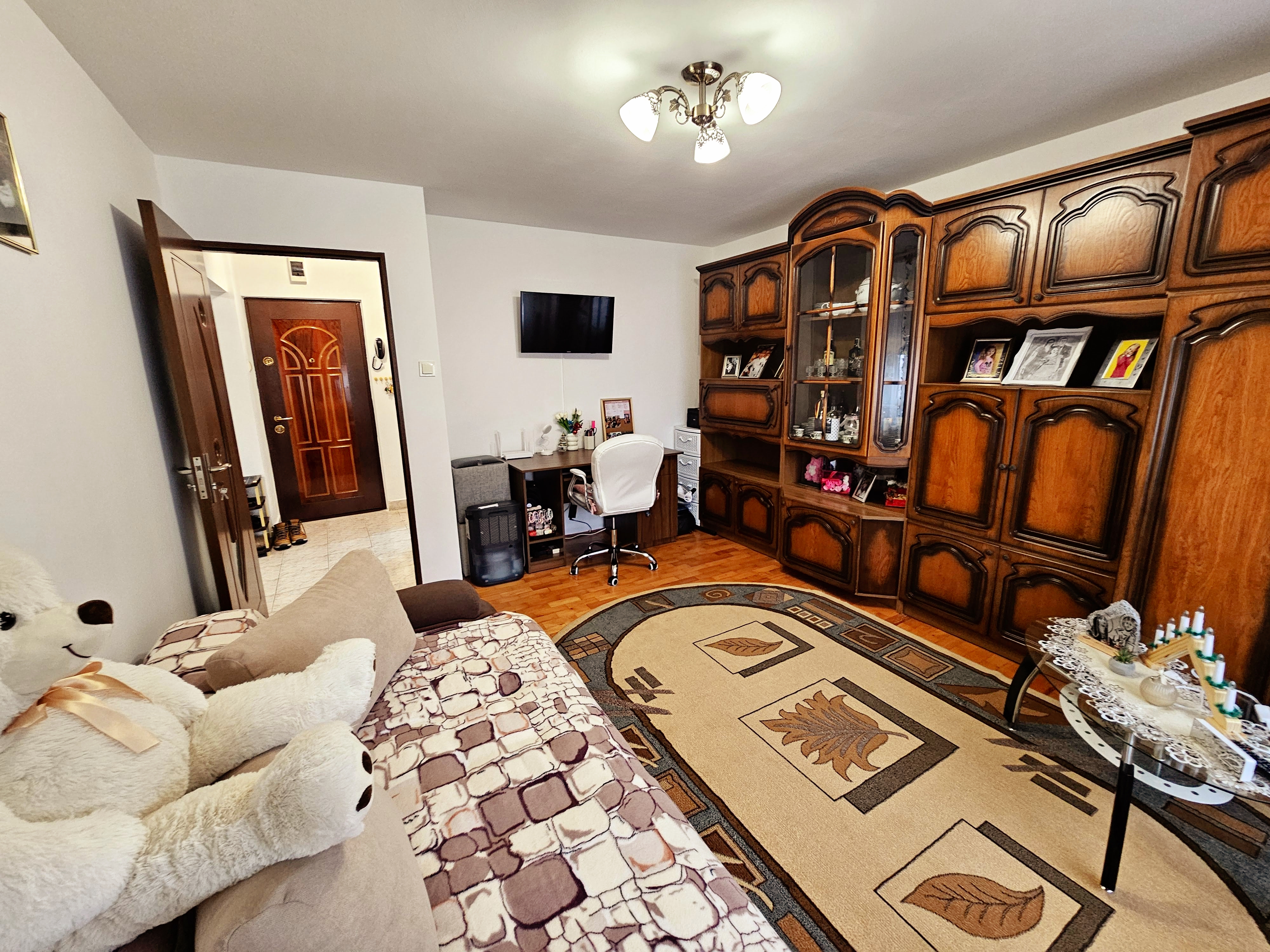 Garsoniera finisata, mobilata, utilata, 30 mp utili, zona FLIPS - foto 2