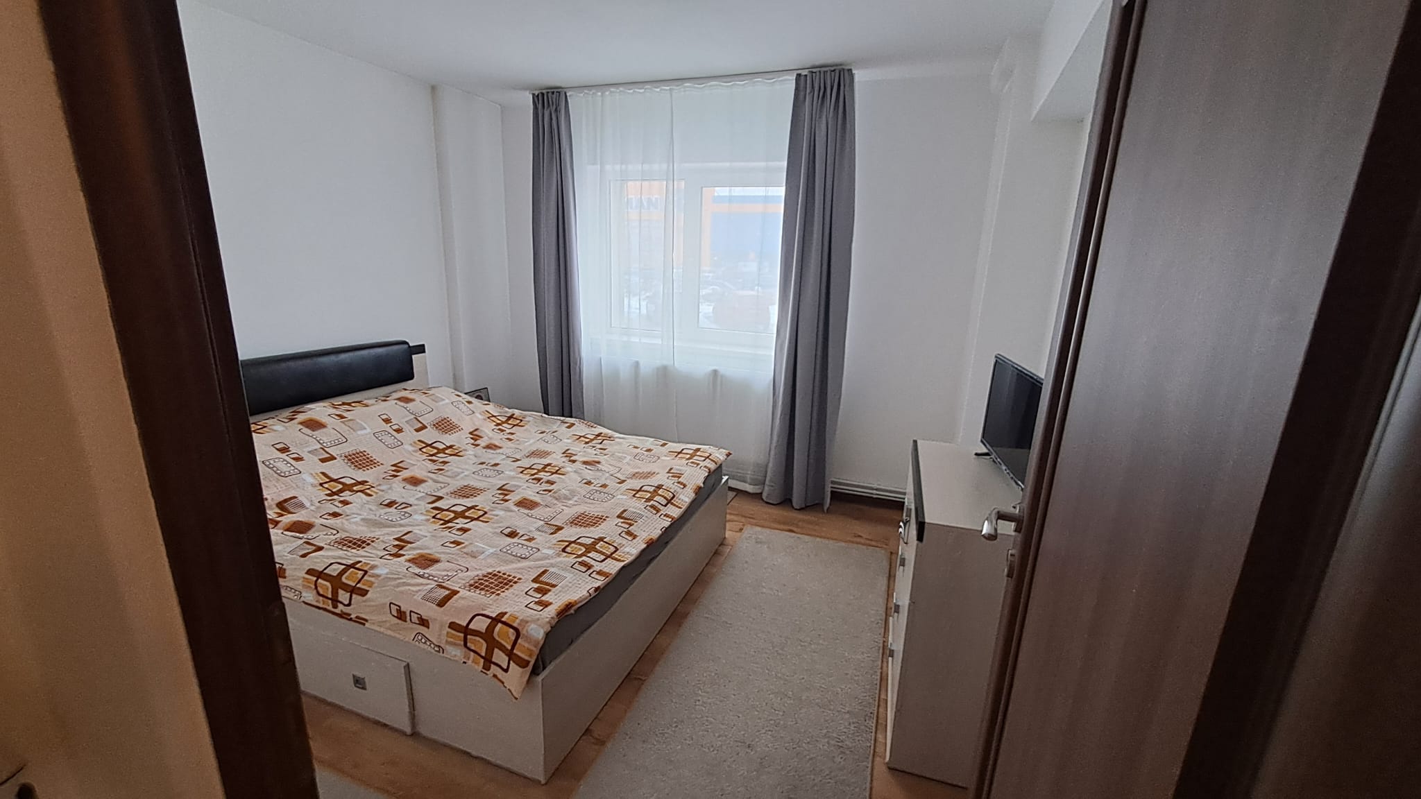 Apartament 2 Camere Decomandat, Complet Mobilat - foto 3