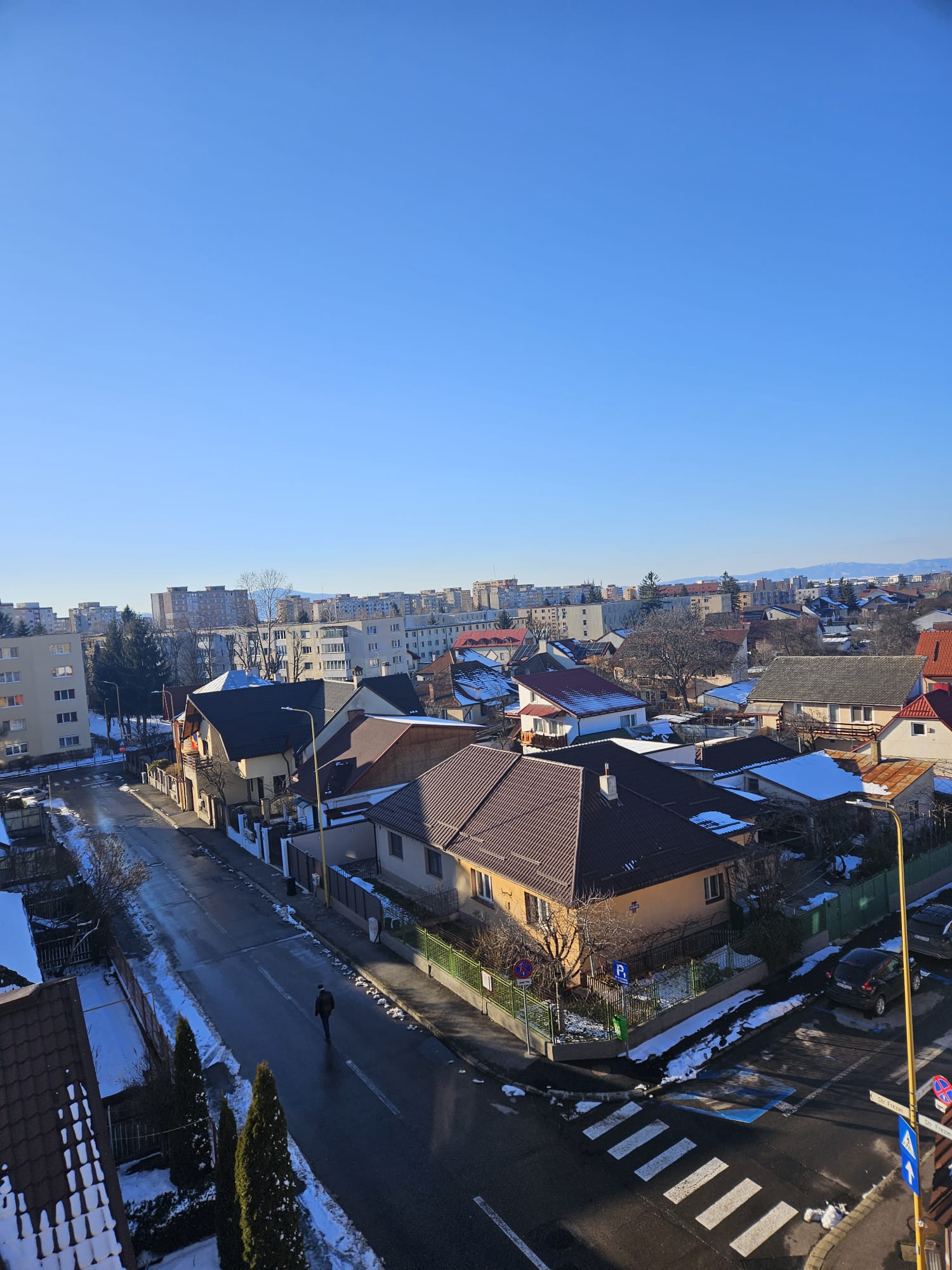 Apartament 3 camere decomandat-Gemenii (Florilor) - Brasov