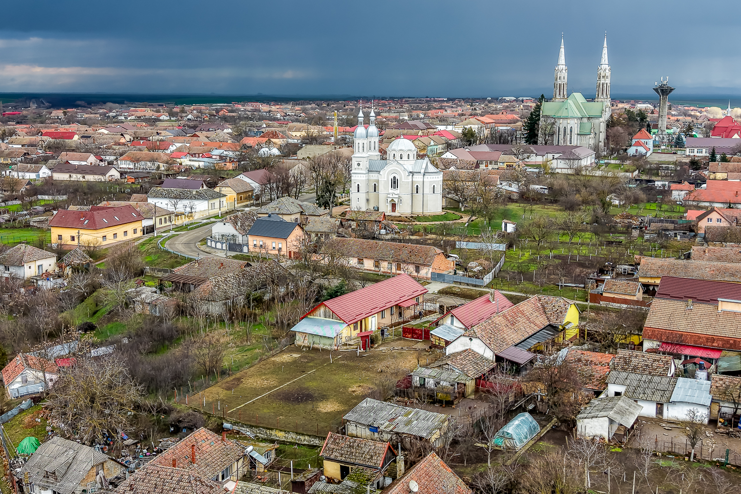 Casă în Vinga – restaurată Integral 2025 | 3 camere | utilități