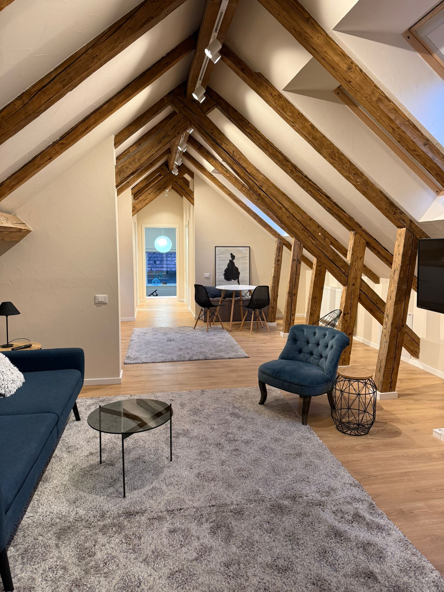 Zona AFI-Apartament elegant, la prima închiriere, în casă – finisaje premium - foto 4