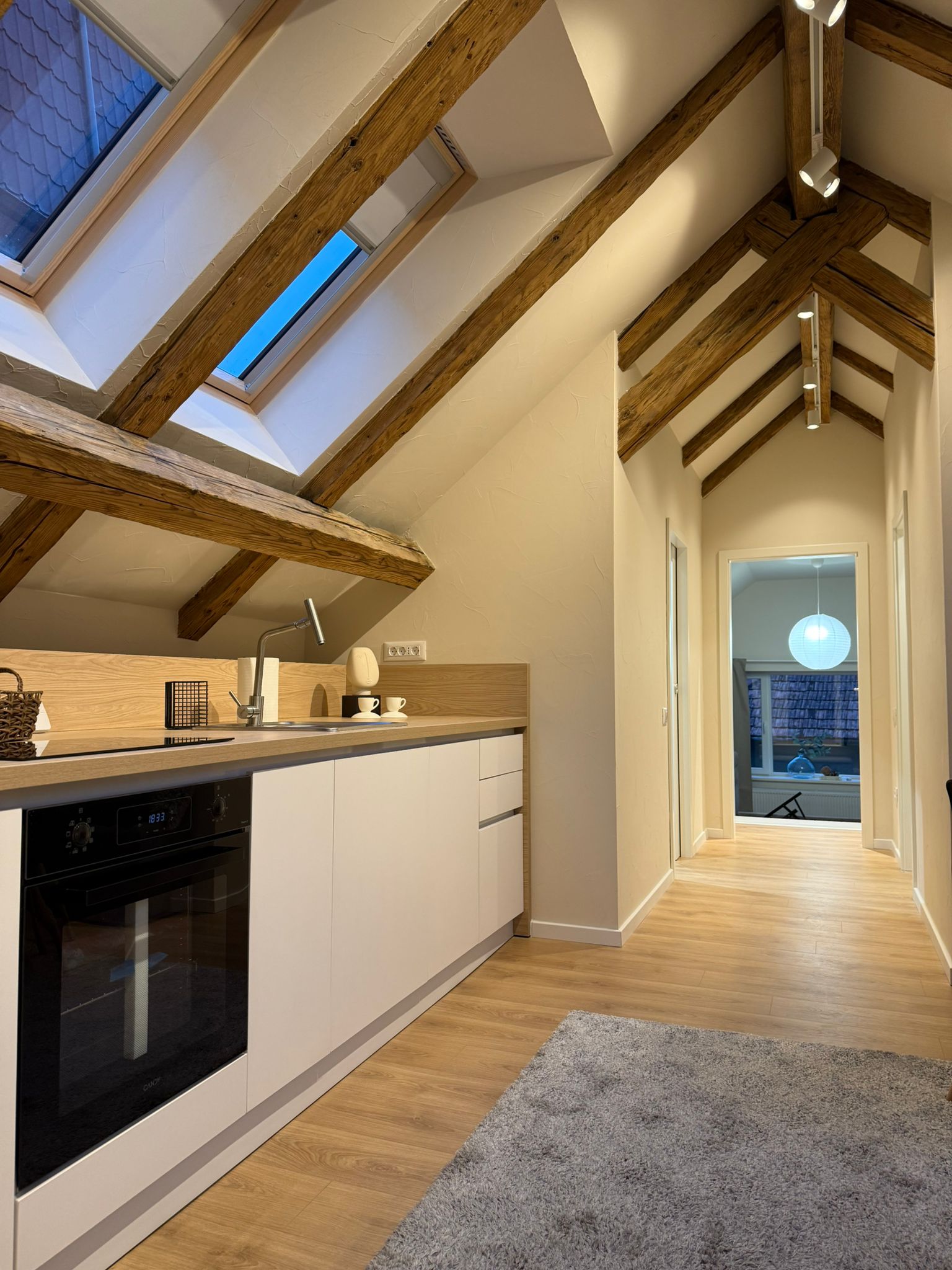 Zona AFI-Apartament elegant, la prima închiriere, în casă – finisaje premium - foto 3