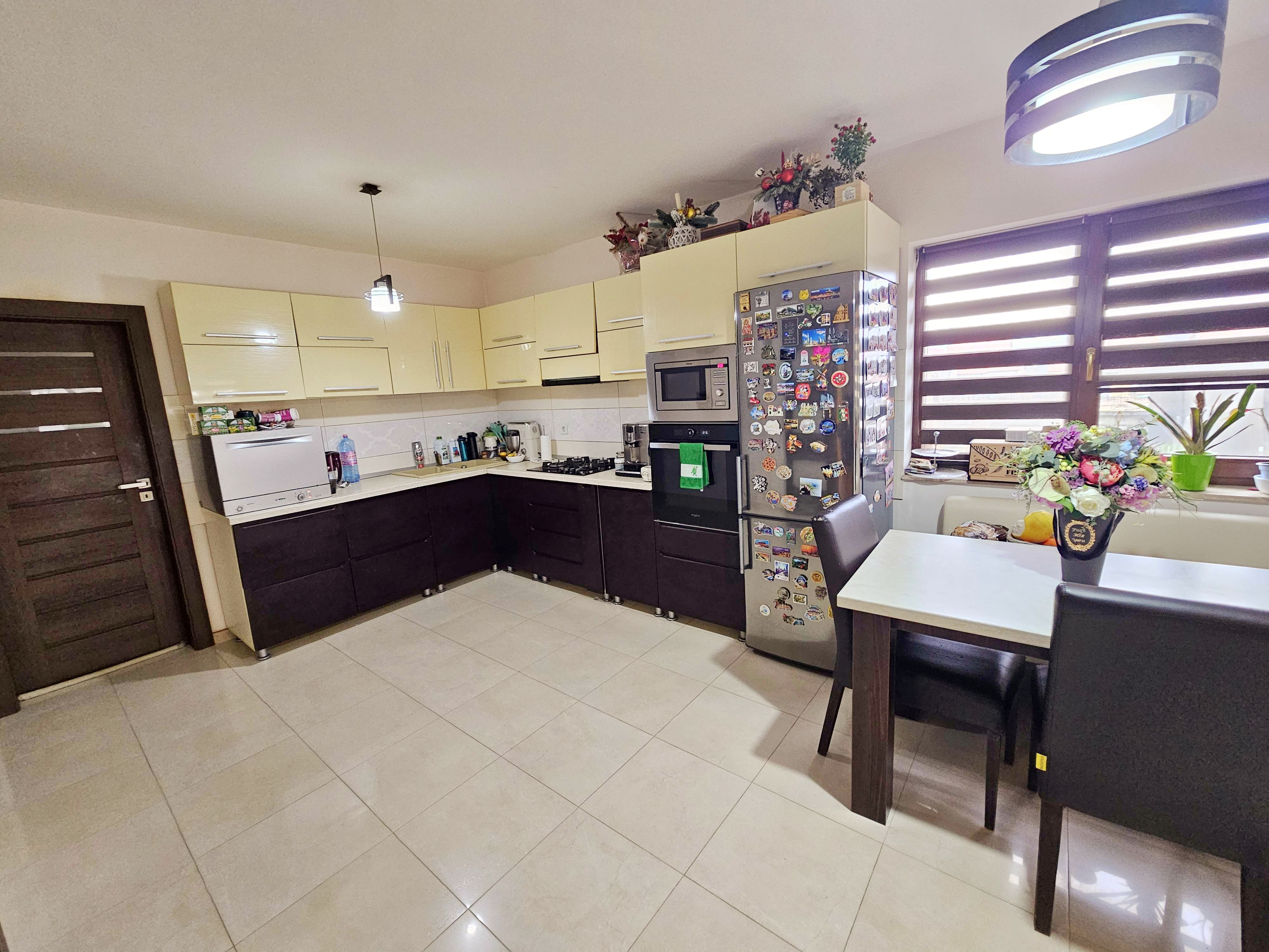 Casa 4 camere, mobilata, utilata, 500 mp teren, asfalt, Alba-Micesti - foto 5