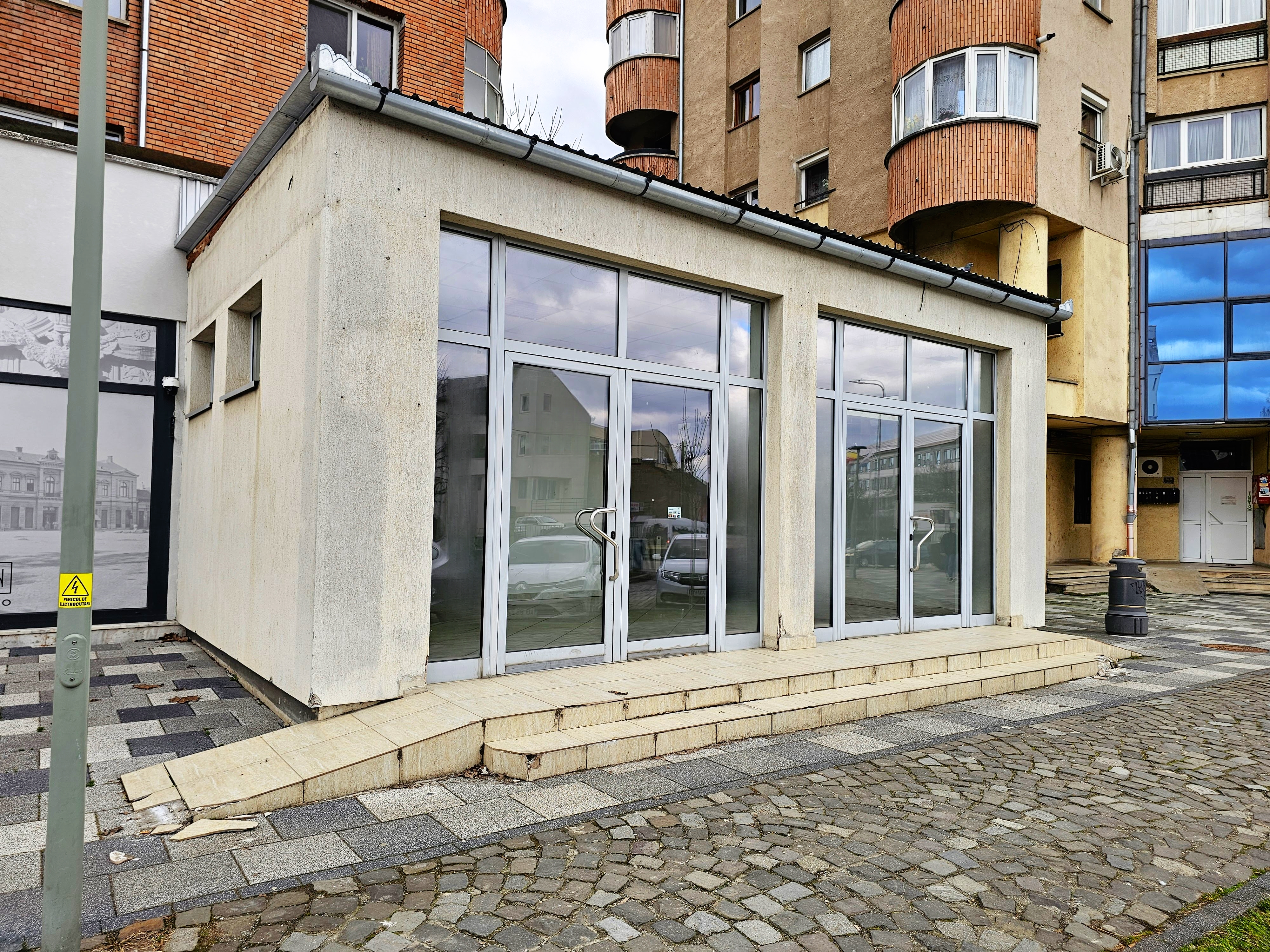 Spatiu comercial de inchiriat, 217 mp, ultracentral - Alba Iulia