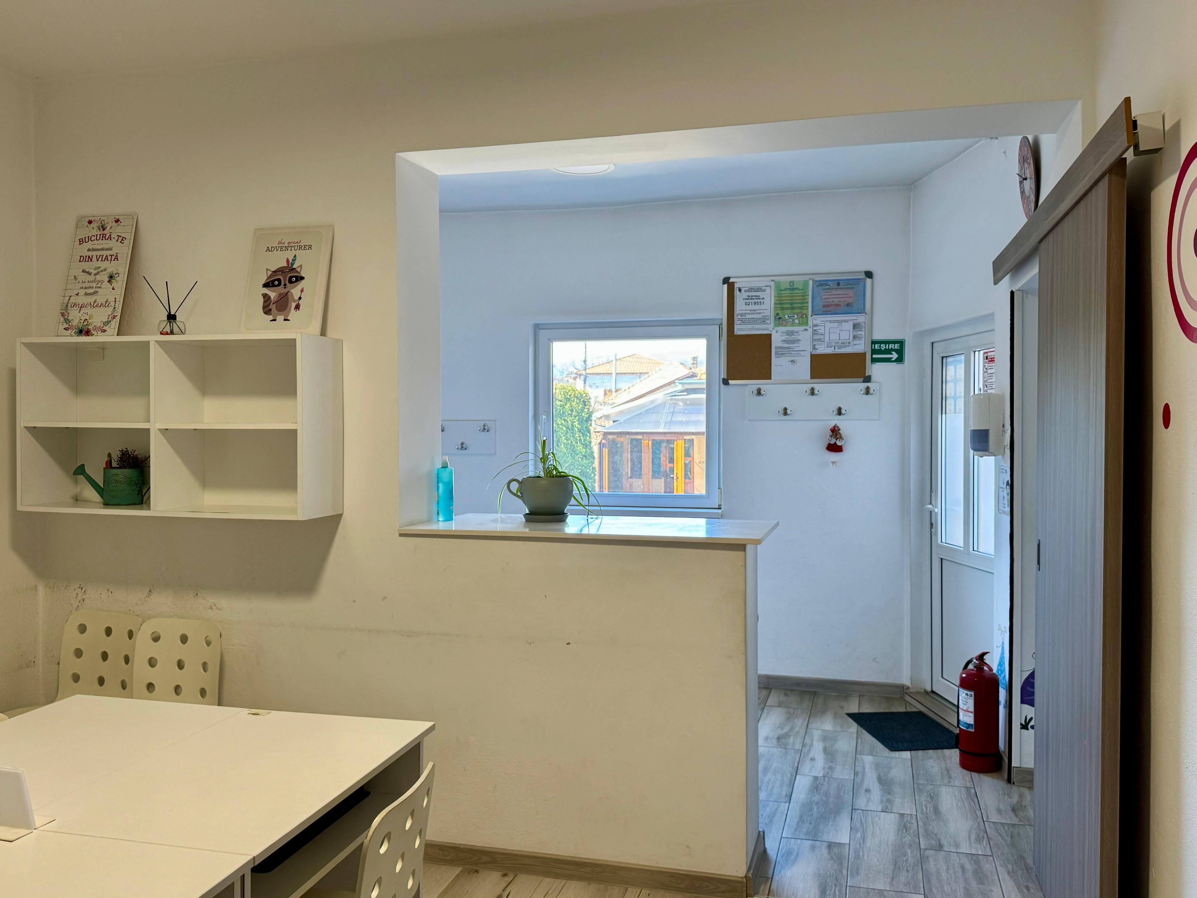 Casa De Inchiriat Pretabila Pentru Birouri, 6 Camere, Zona Centru - foto 3