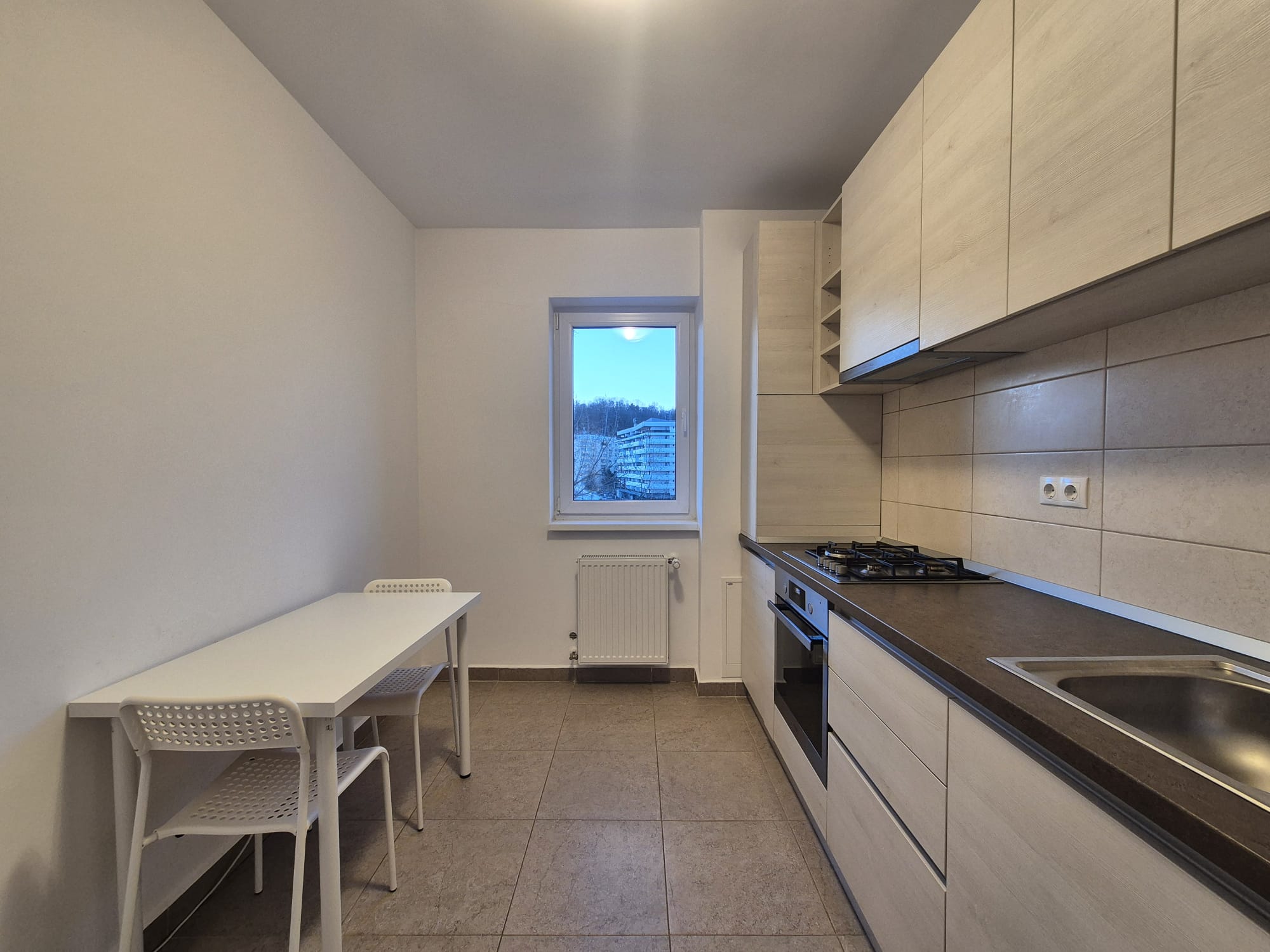 Exclusivitate -Apartament în bloc nou, Intrare Răcădău, cu priveliște spre Tâmpa - foto 4