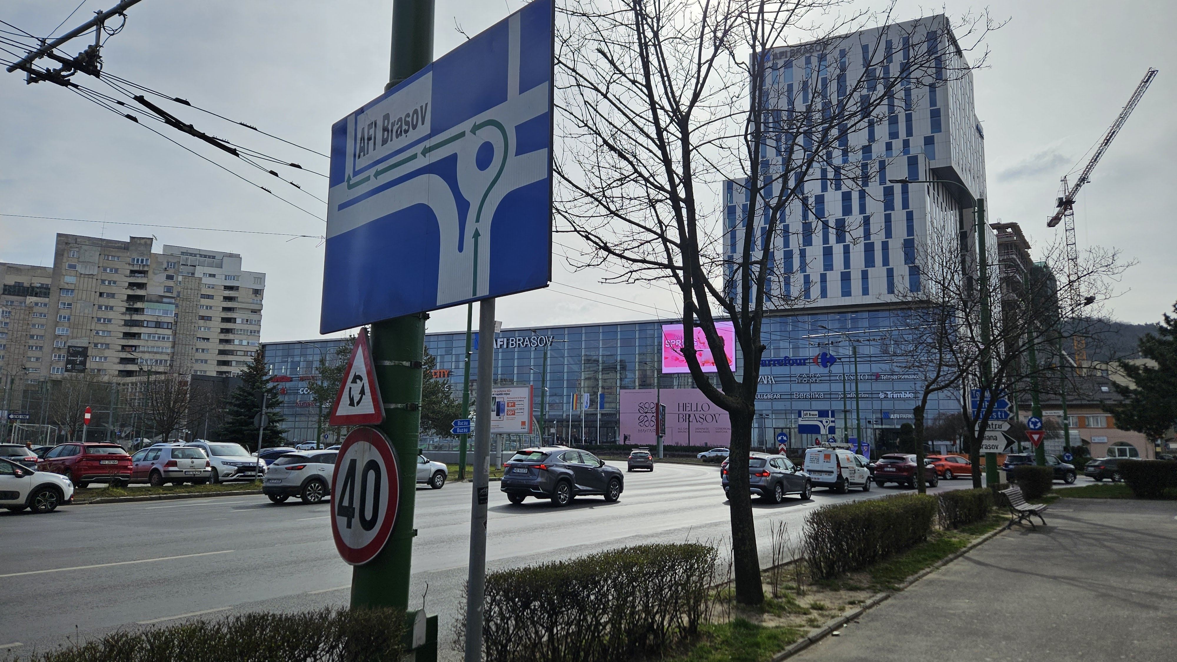 Zona Afi-Camera de comert apartament 3 camere etaj 1 - foto 3