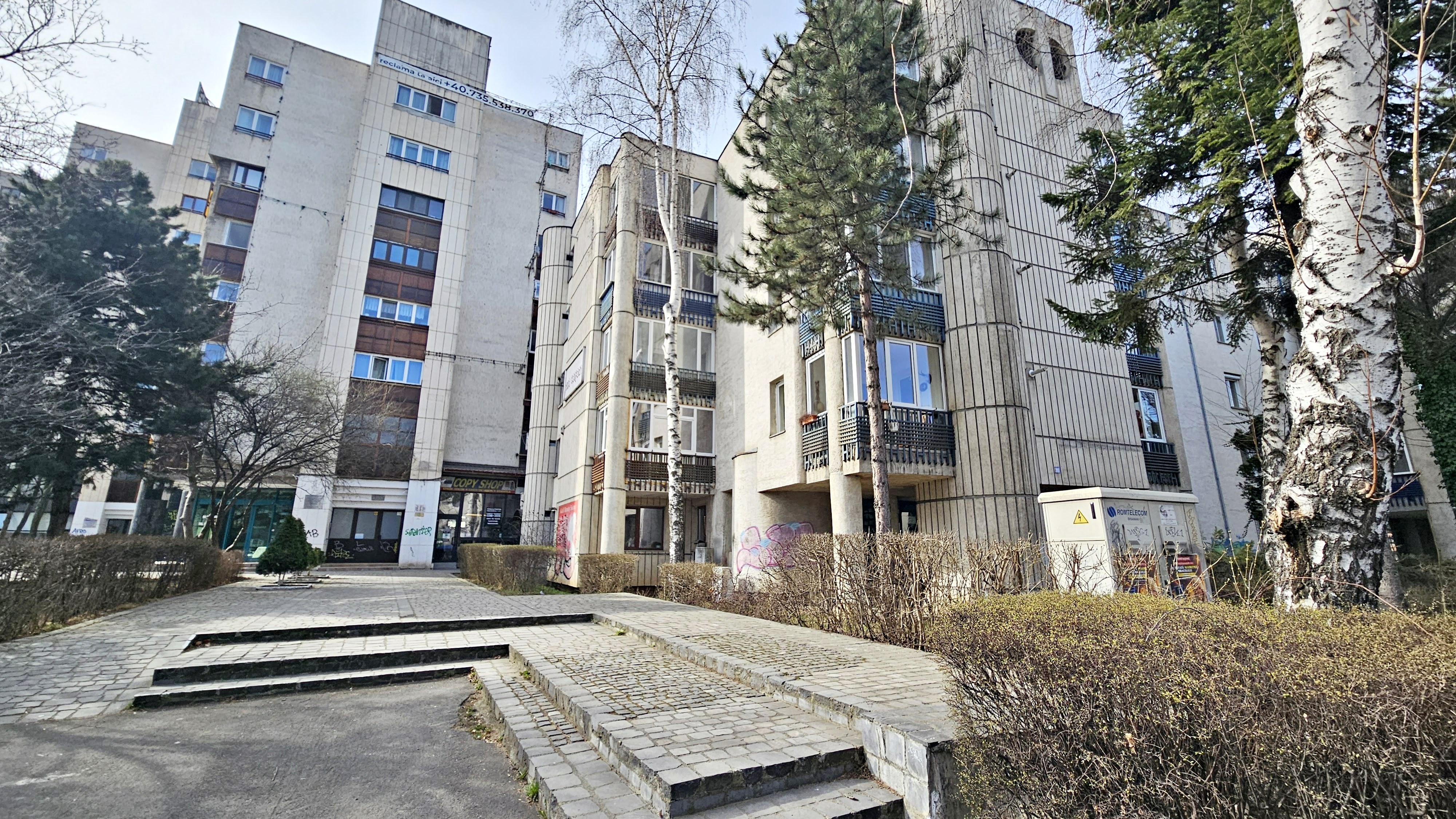 Zona Afi-Camera de comert apartament 3 camere etaj 1 - foto 2