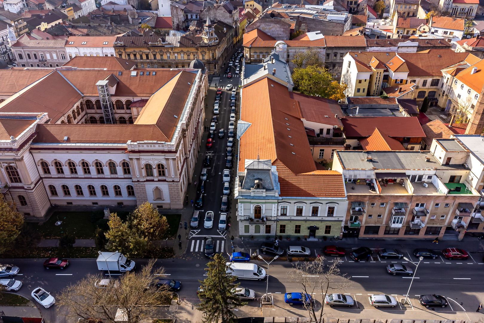 De închiriat spațiu ultracentral, ideal pentru multiple activități