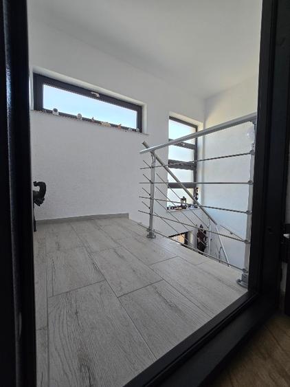 🚨 SUPER OFERTĂ! VILĂ P+E CU DOUĂ APARTAMENTE COMPLET SEPARATE — 255.000 € - foto 8