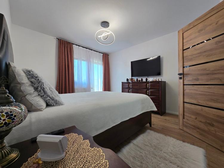🚨 SUPER OFERTĂ! VILĂ P+E CU DOUĂ APARTAMENTE COMPLET SEPARATE — 255.000 € - foto 14