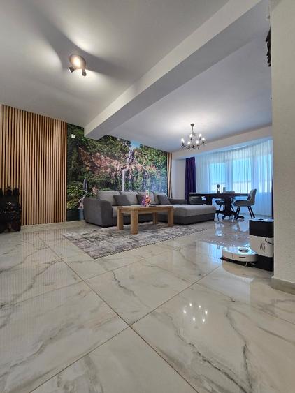 🚨 SUPER OFERTĂ! VILĂ P+E CU DOUĂ APARTAMENTE COMPLET SEPARATE — 255.000 € - Imagine principala