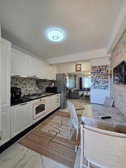 🚨 SUPER OFERTĂ! VILĂ P+E CU DOUĂ APARTAMENTE COMPLET SEPARATE — 255.000 € - foto 3