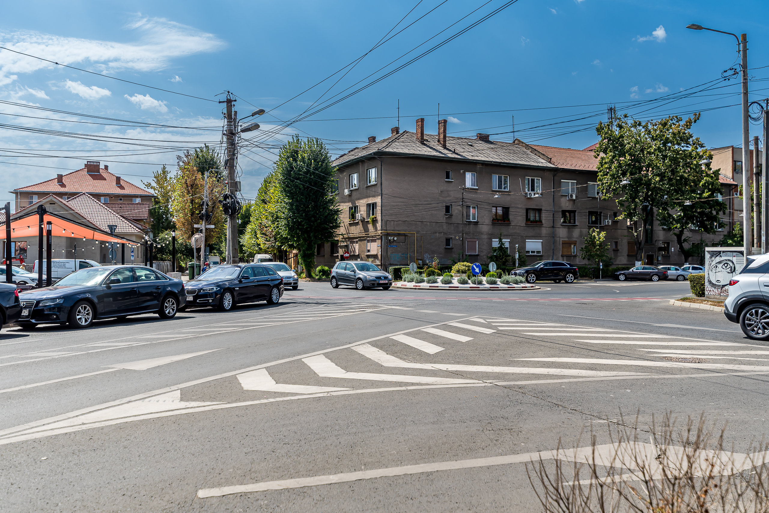 Apartament 2 camere, la etajul 2, B-dul Vasile Milea